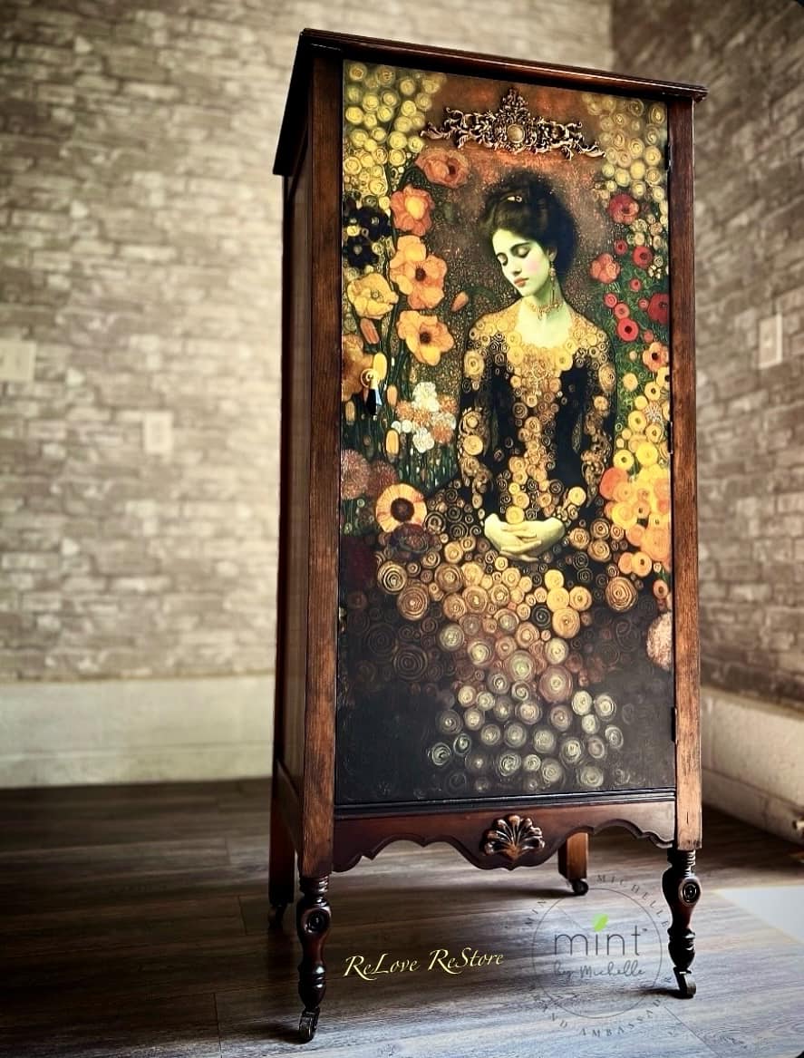 Bathed in Gold - Mint Decoupage Paper